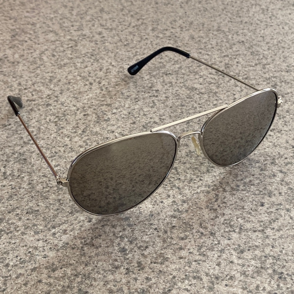Silver Aviator Sunglasses Mirror Tint